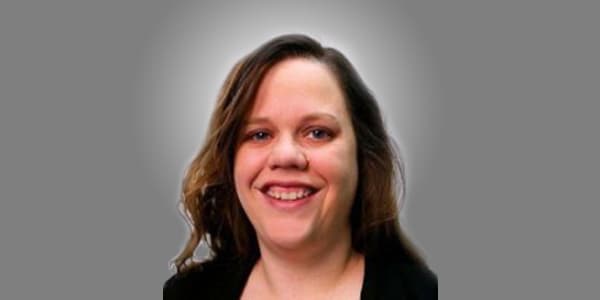 Jennifer James headshot